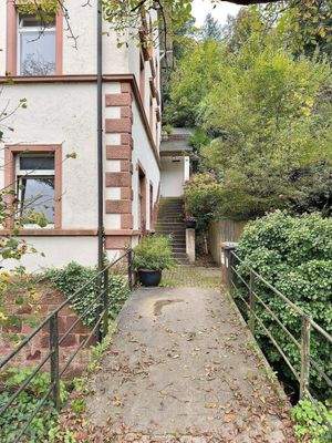 Zugang über Brücke.jpg