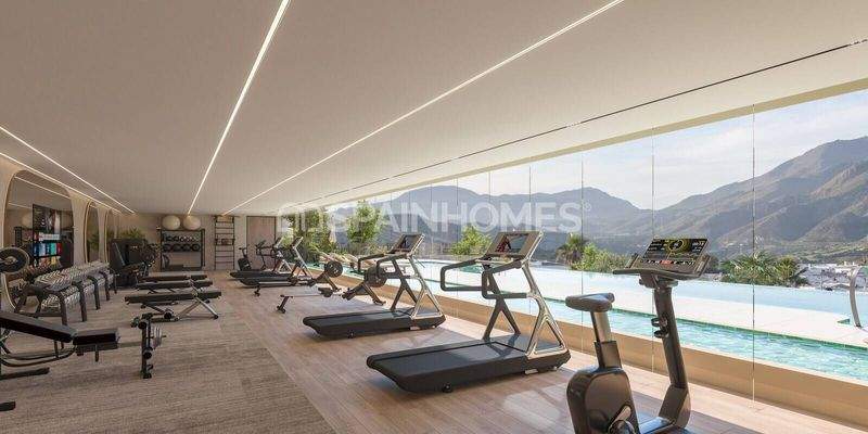 Apartments in a Complex with Rich Amenities in Estepona Malaga