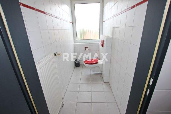WC im 2. OG