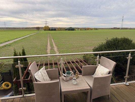 OG Balkon und Ausblick