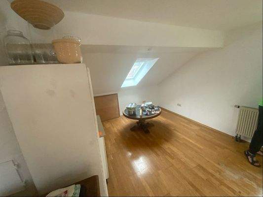 Küche/Essbereich DG