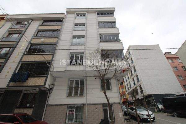 1-Bedroom Flat Near Metrobus in Esenyurt