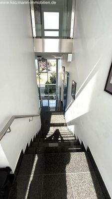 Treppenabgang zum OG