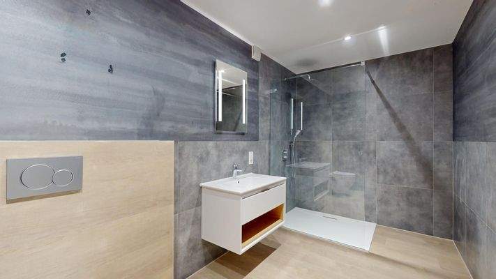 Badezimmer (Untergeschoss)