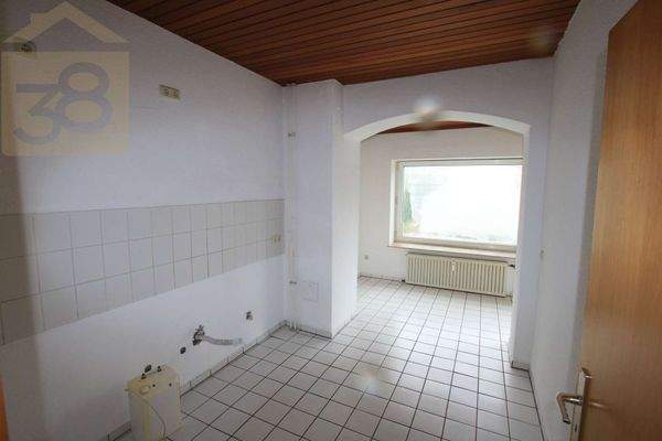 Küche mit Essbereich