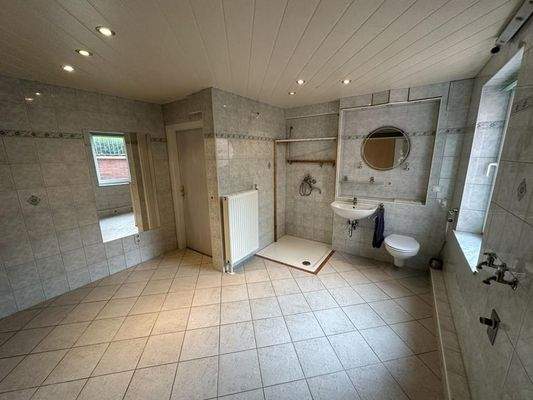 Einliegerwohnung - Badezimmer 2 von 2