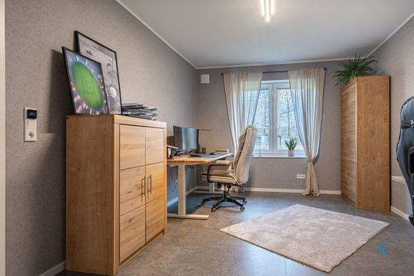 Arbeits/-Gästezimmer