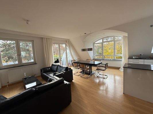 Wohn- und Essbereich mit Terrassenzugang I