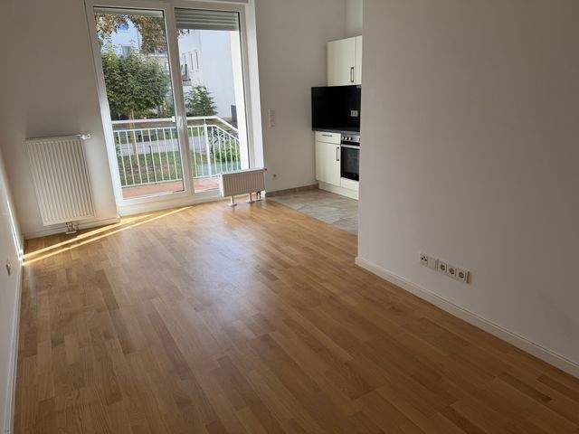 Schöne 3-Zimmerwohnung mit EBK, Terrasse u. Garten zu vermieten! - Foto 3