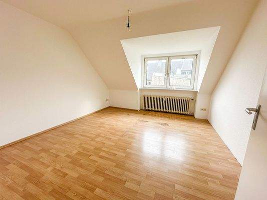 Kinderzimmer DG (Leerwohnung)