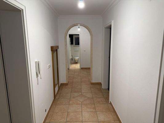 Flur - Blick vom Eingang