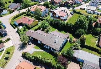 Gesamtansicht Villa