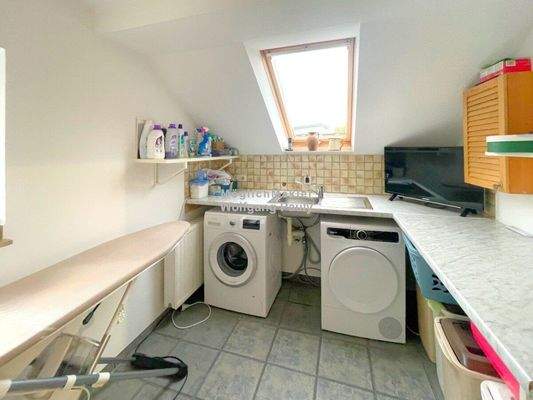 HWR, optional Küche