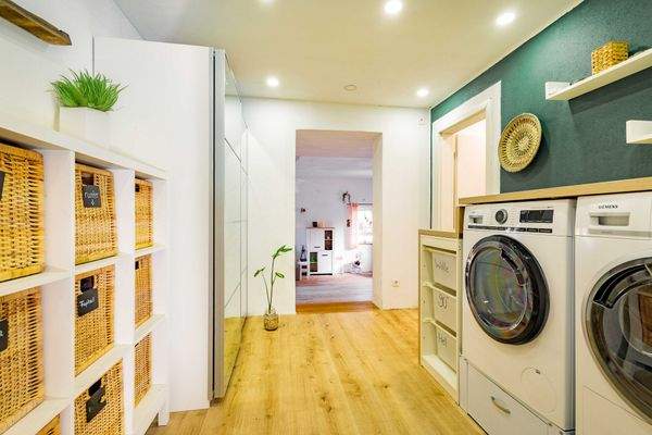 Durchgang zur ehem. Garage