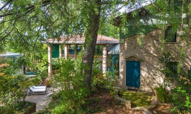 Moderne Villa mit Panoramablick in Castel San Pietro Terme – Emilia-Romagna