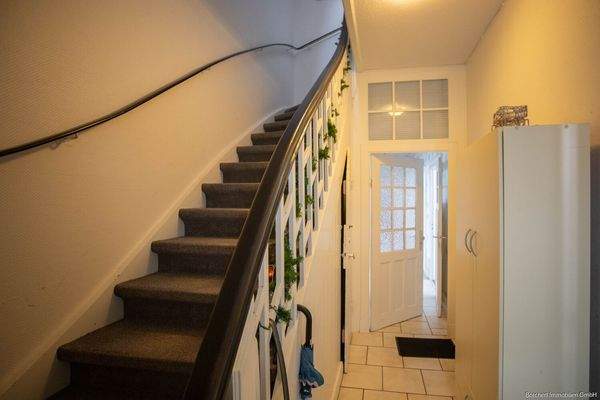 Treppenaufgang ins Obergeschoss