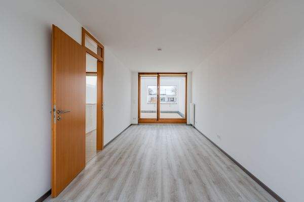 Schlafzimmer 4 Dachgeschoss Blick Terrasse