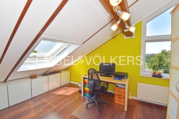Arbeitszimmer im Dachgeschoss