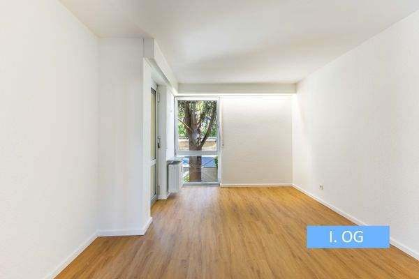 1 - Schlafzimmer - I. OG.jpg