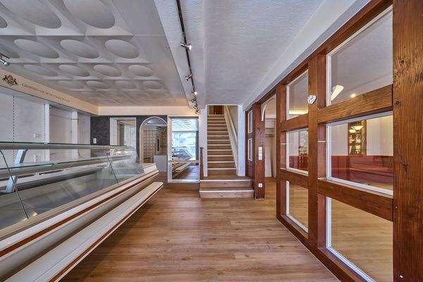 Eingangsbereich inkl. Theke EG