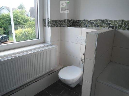 WE, 1. OG, Hauptbadezimmer (4)