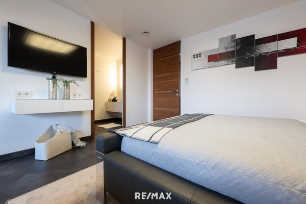 Schlafzimmer 2