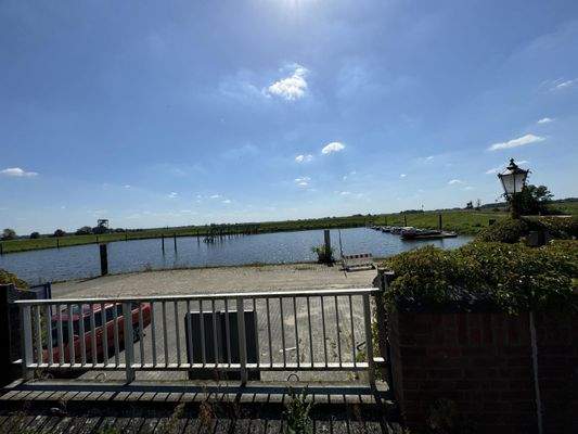 Blick vom Grundstück