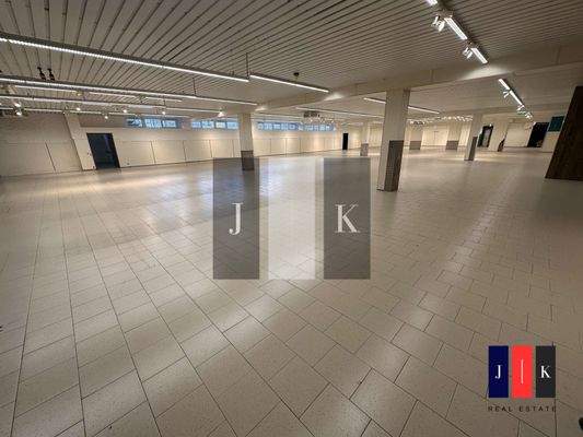 Halle Innenansicht 2