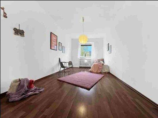 Kinder-/ Arbeitszimmer