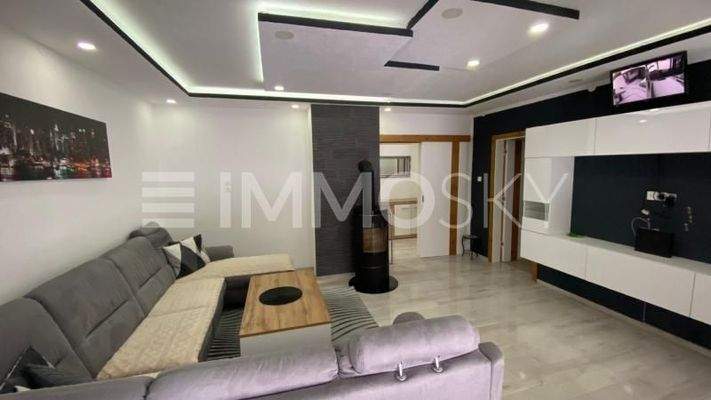 GROSSE UND HELLE RÄUME