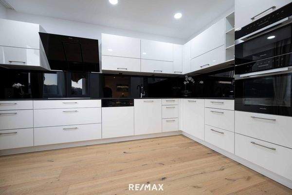 Küche sehr hochwertig