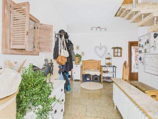 CAM01223G0-PR0176-STILL043