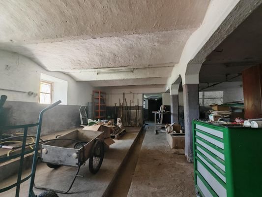 Stallgebäude mit charakteristischem Gewölbe (EG)