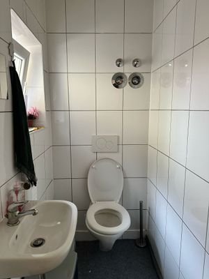 WC 1.OG
