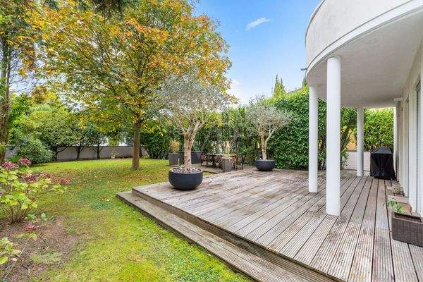 West-Terrasse mit Garten