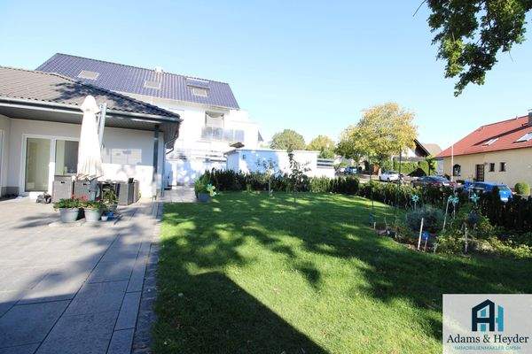 Terrasse & Garten Bild 2