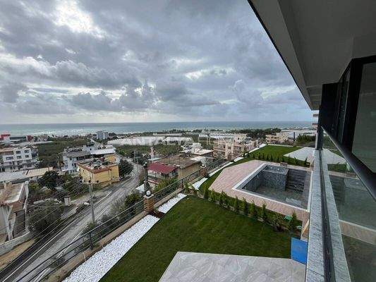 Stylish Villas with Private Outdoor Pool in Alanya Incekum