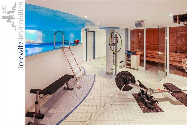 033 - Pool und Sauna