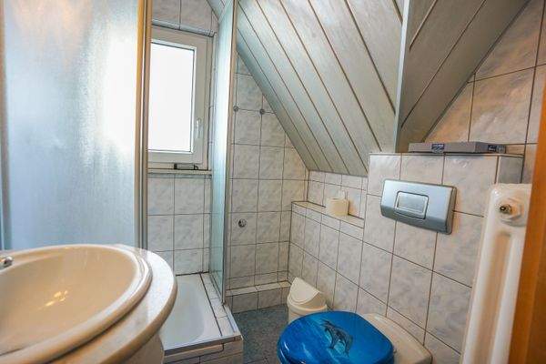 Bad DG 2 - Einfamilienhaus Niestetal 