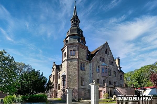Repräsentatives teilsaniertes Schloss am Südharz Burg/Schloss