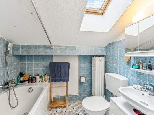 DG links Küche und Bad_2