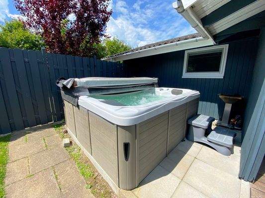 Neuer 37 Grad Whirlpool