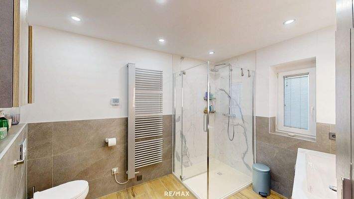 exklusives Badezimmer