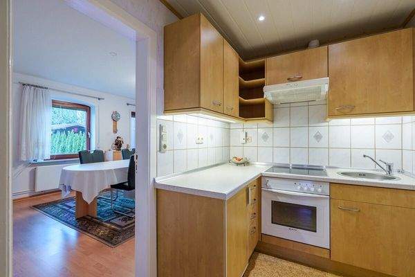 kleine Küche im Erdgeschoss