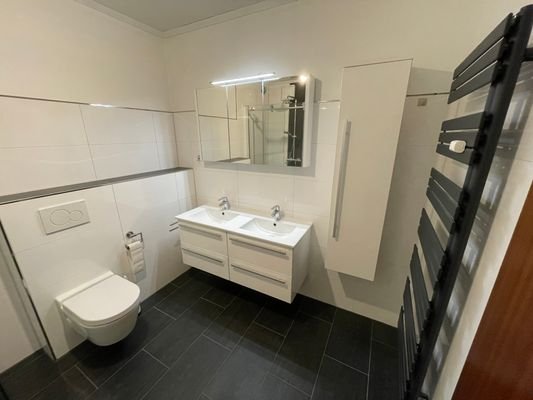 Wohnung-Gießen-Wingertshecke-7-10451-008-WE08-Bade