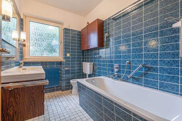 Wannenbad im Erdgeschoss