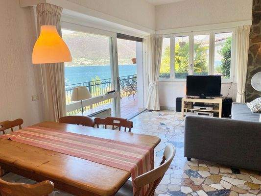 Wohn- und Esszimmer II