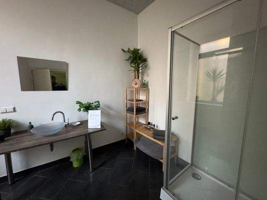 Büro / Dusche - Ansicht 2