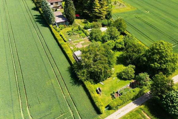 Luftansicht unbebautes Teilgrundstück