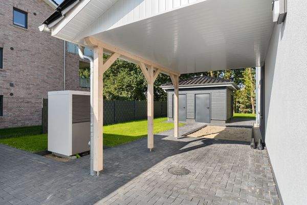 Abstellräume/Carport